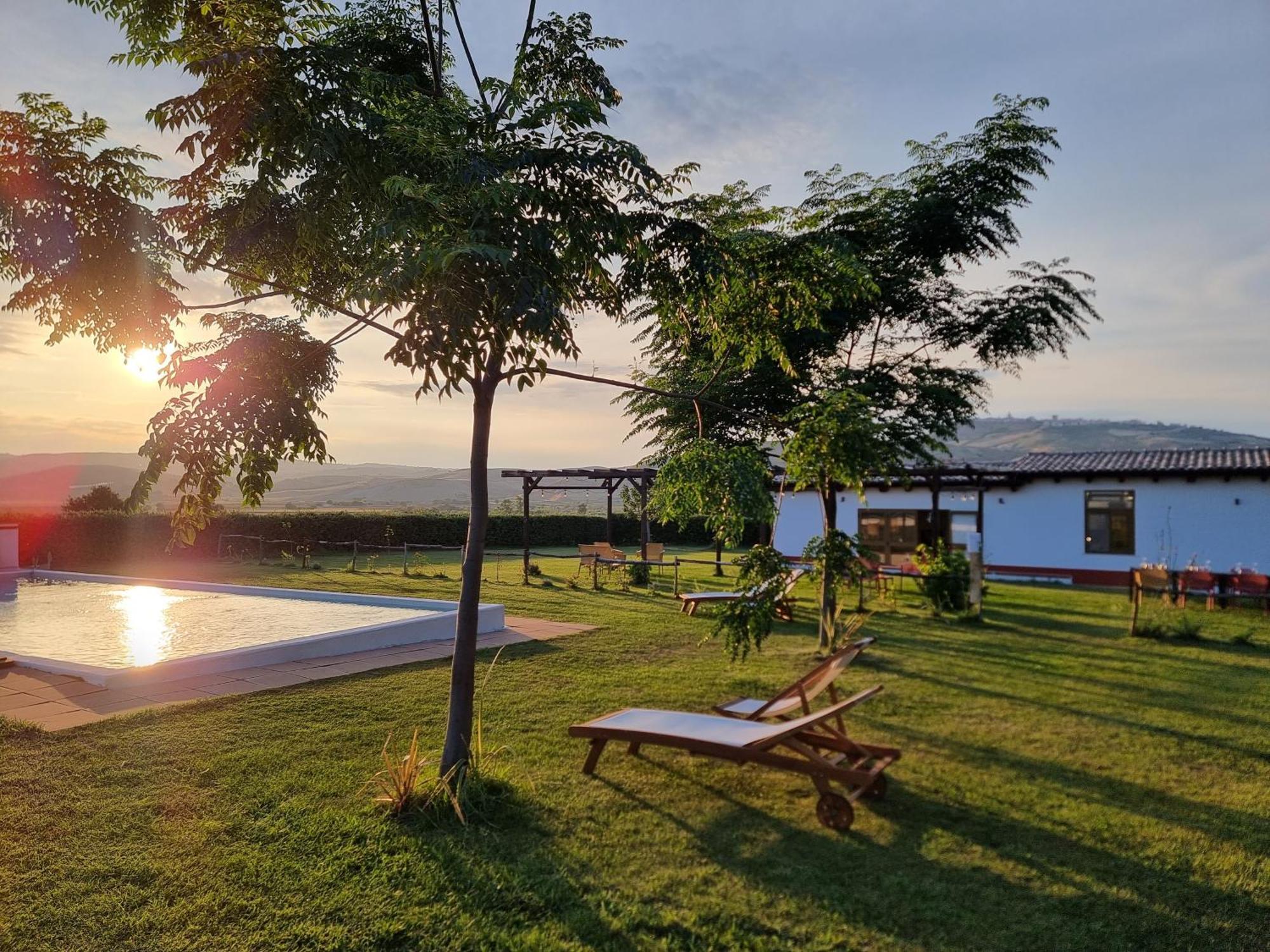 Agriturismo Essentia Dimora Rurale Larino Εξωτερικό φωτογραφία